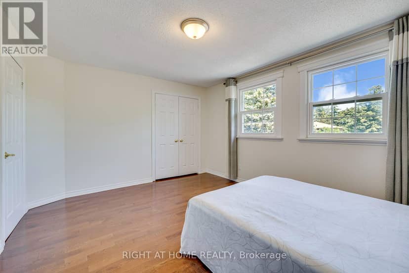 1025 Vanier Drive — photo 27 of 39