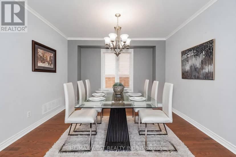 24 Royal Valley Drive — photo 5 of 17