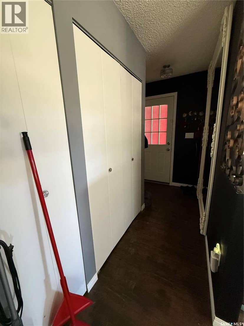 358 First STREET NW — photo 10 of 21