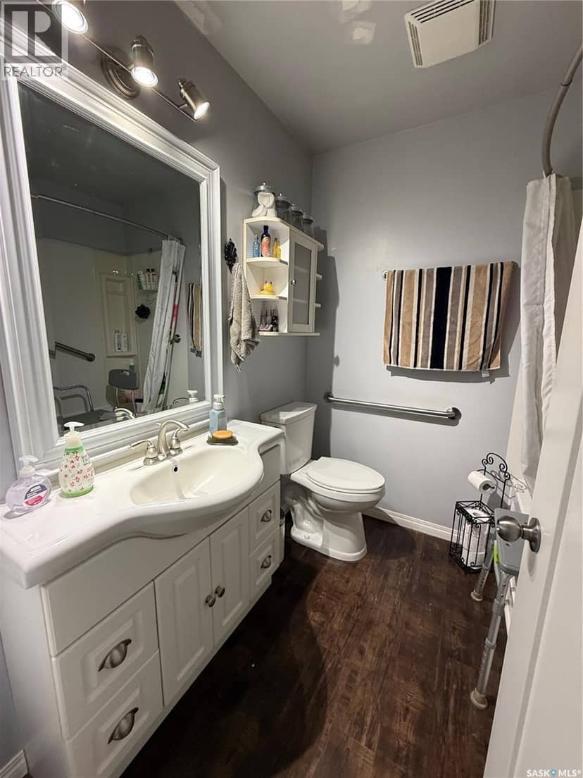 358 First STREET NW — photo 13 of 21