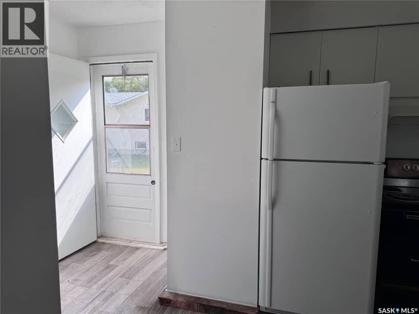 917 Galt STREET, Whitewood, photo 4