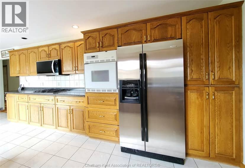8560 Talbot TRAIL — photo 12 of 40