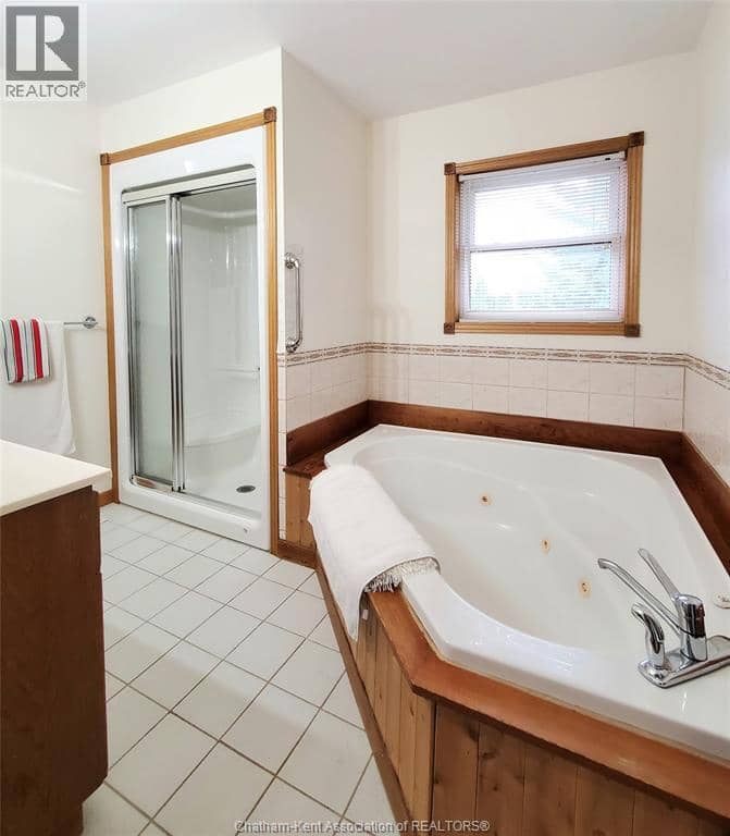 8560 Talbot TRAIL — photo 18 of 40