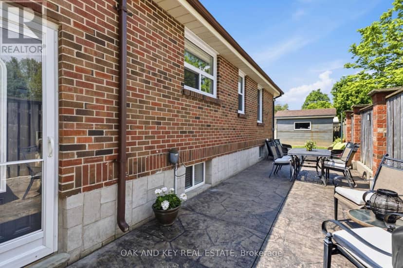 169 Ellsworth Crescent — photo 34 of 40