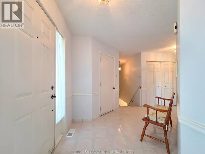 21 Earl DRIVE — photo 21 of 40