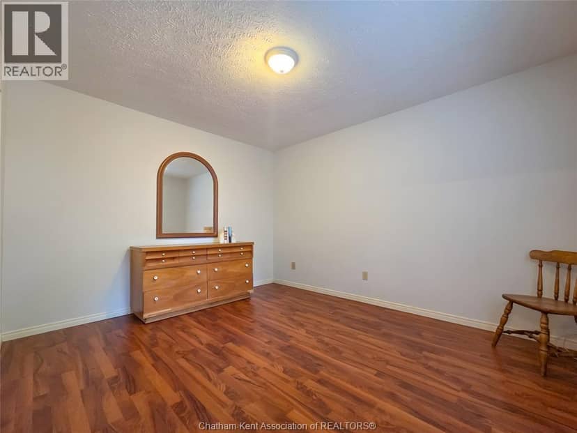 21 Earl DRIVE — photo 29 of 40