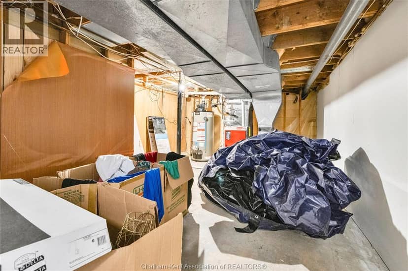 71 Parry DRIVE — photo 27 of 33