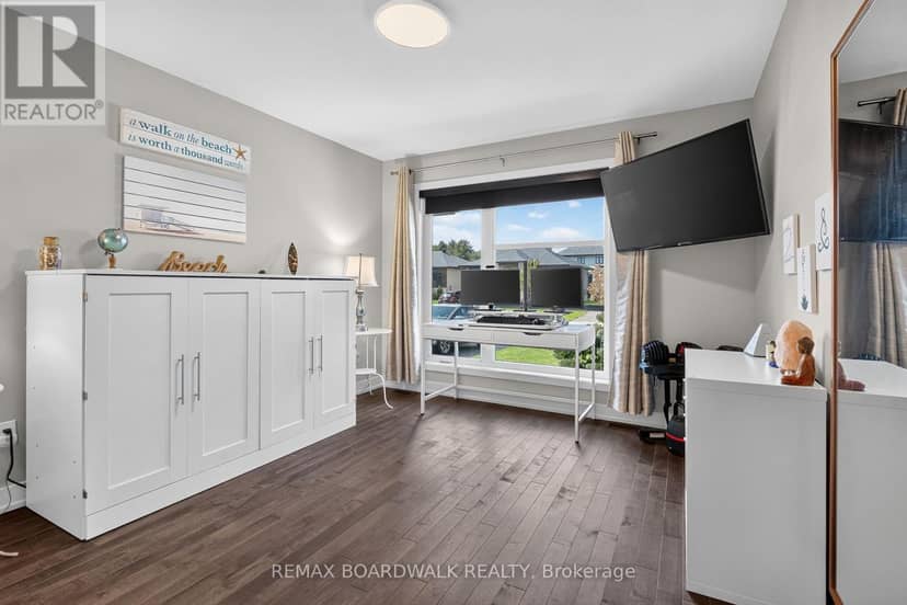 112 Argile Street — photo 15 of 40