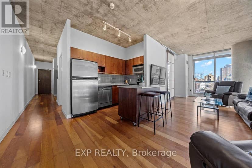 603 - 179 George Street — photo 3 of 32