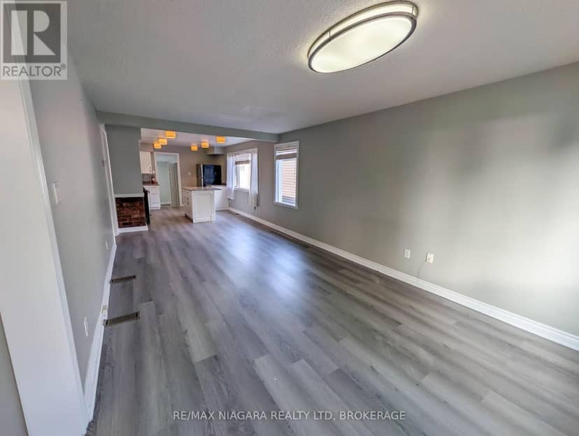 24 Churchill Street — photo 11 of 37