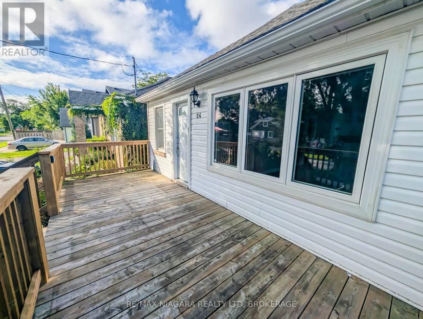 24 Churchill Street — photo 4 of 37