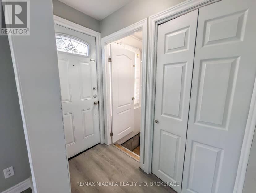 24 Churchill Street — photo 7 of 37