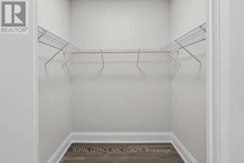 121 - 50 Herrick Avenue — photo 7 of 12