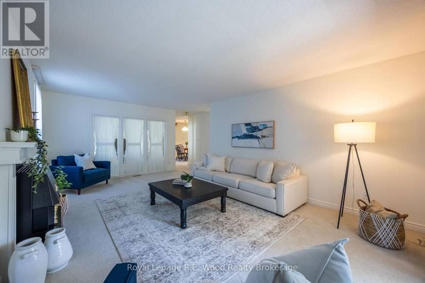 7 Seres Drive — photo 14 of 32