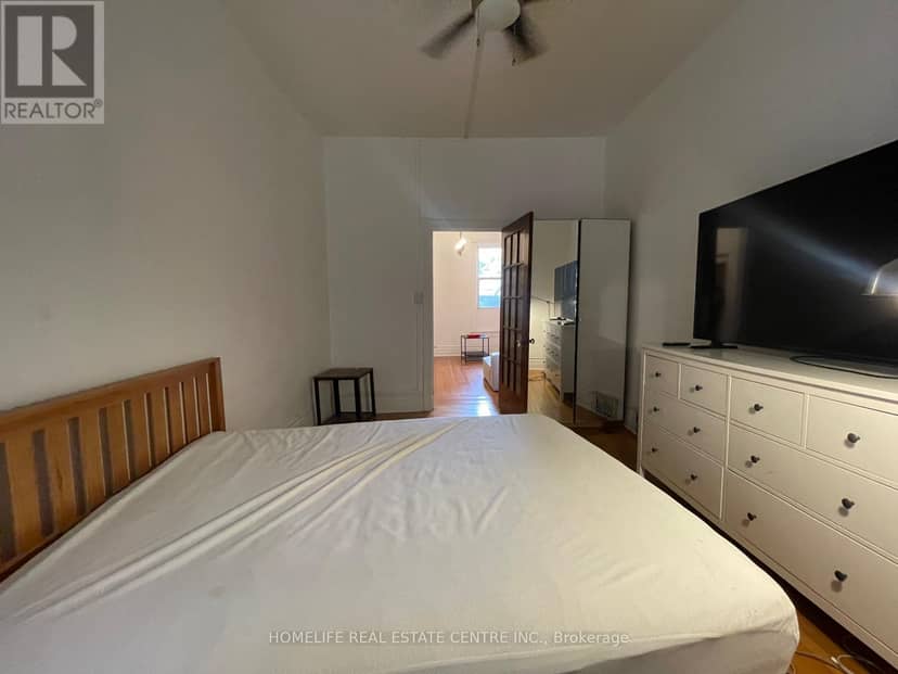 169 Gladstone Avenue — photo 11 of 40