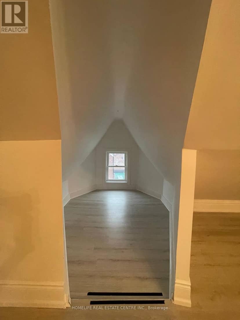 169 Gladstone Avenue — photo 37 of 40