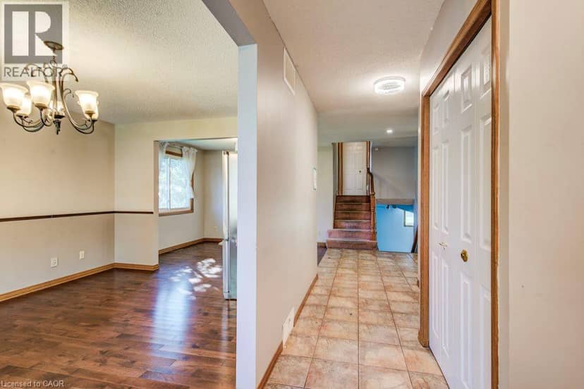 3 CORA Drive — photo 8 of 40