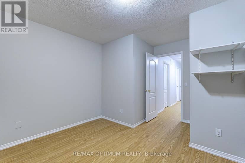 83 - 5030 Heatherleigh Avenue — photo 33 of 40