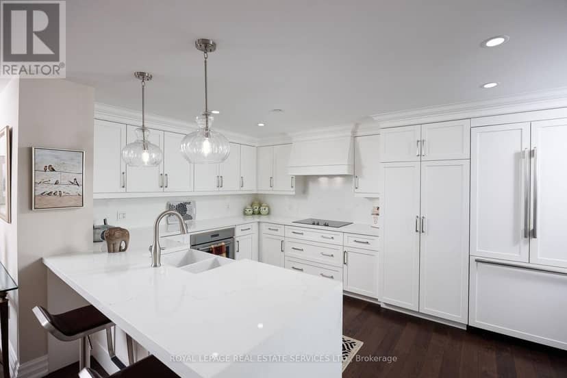 1802 - 2060 Lakeshore Road — photo 7 of 40