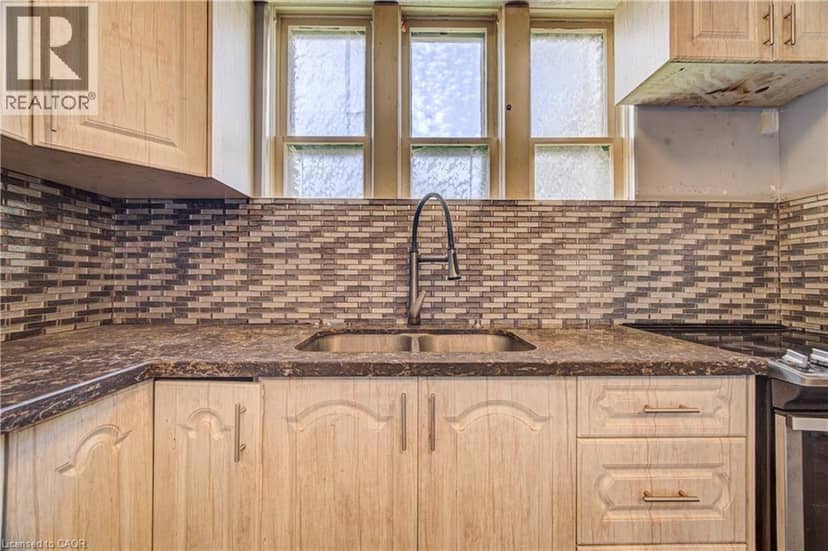 59 IRVIN Street — photo 19 of 40