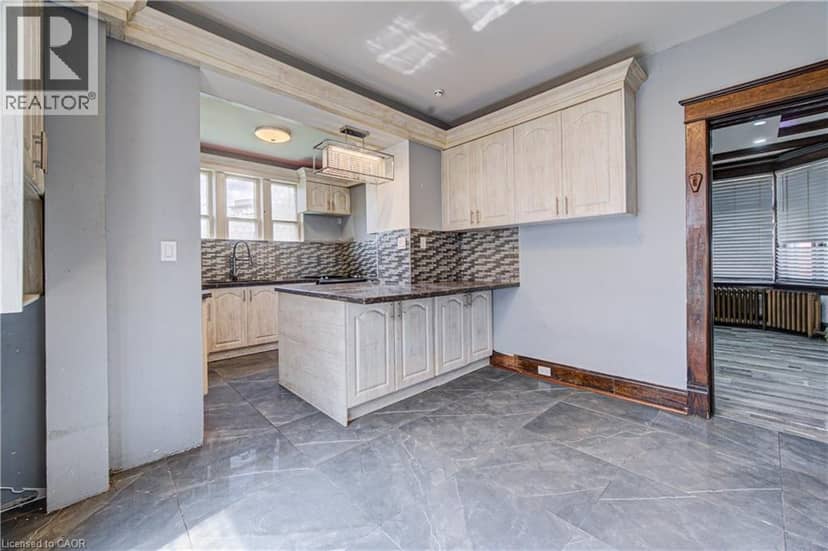 59 IRVIN Street — photo 16 of 40
