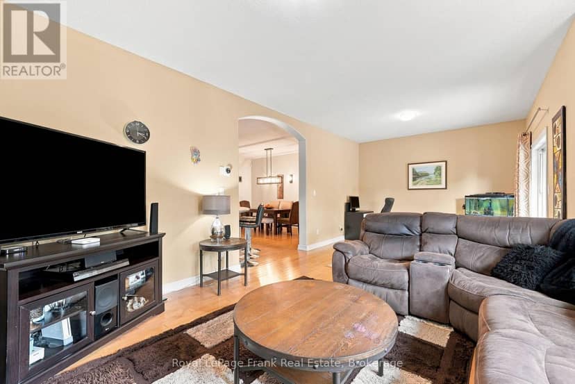 55 King Street — photo 18 of 40