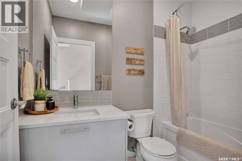 26 103 Willis CRESCENT — photo 15 of 33