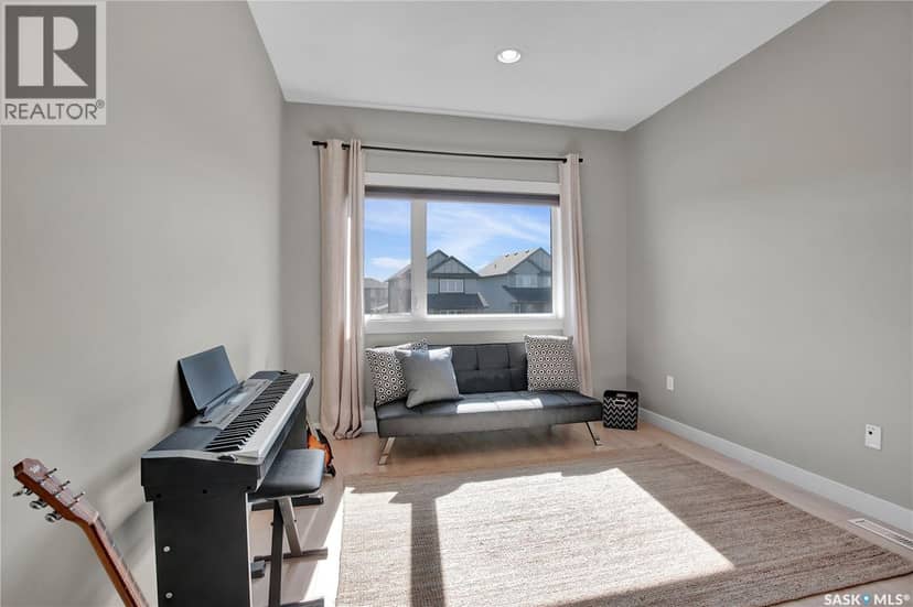 26 103 Willis CRESCENT — photo 16 of 33