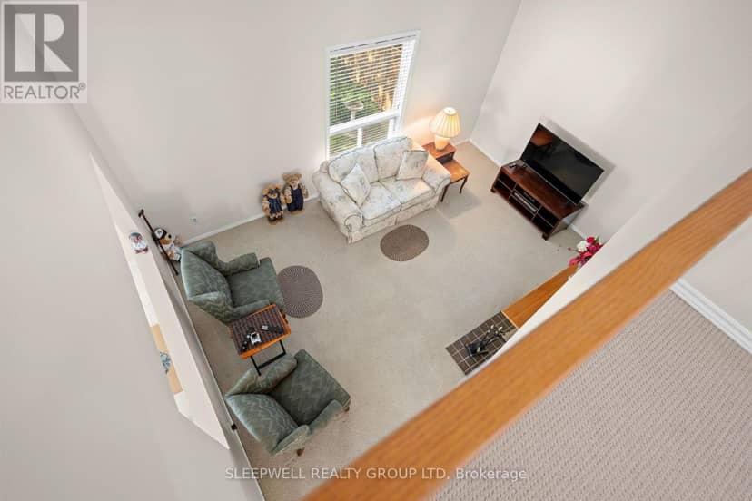 31 Tamblyn Crescent — photo 20 of 35