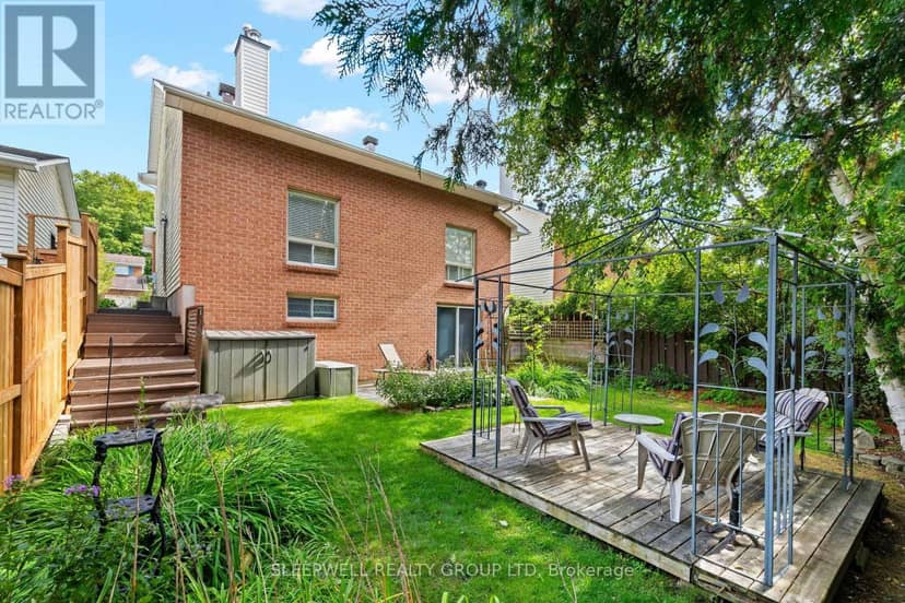31 Tamblyn Crescent — photo 34 of 35