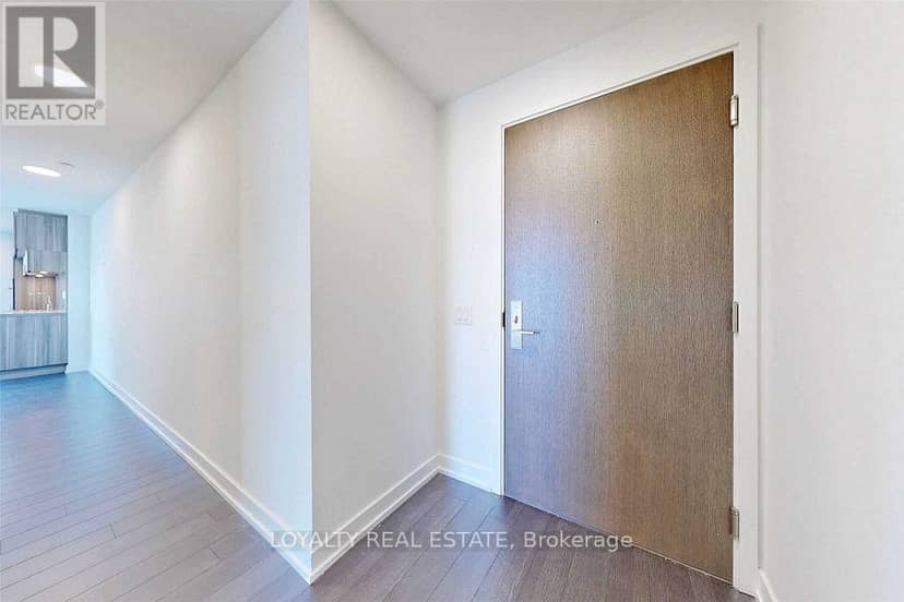 1409 - 39 Roehampton Avenue — photo 36 of 40