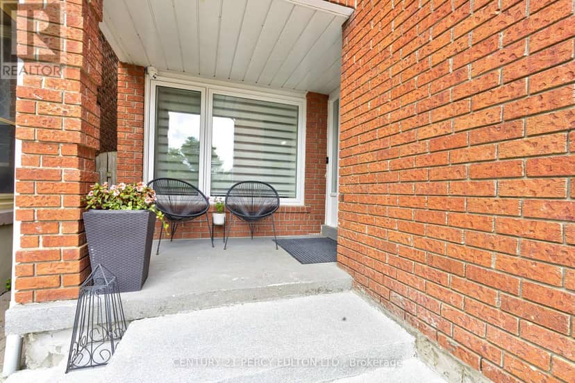 109 Woodcroft Lane — photo 3 of 40