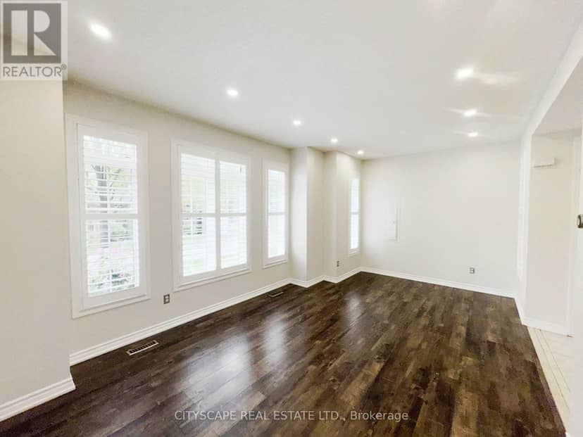 116 Emery Hill Boulevard — photo 8 of 40