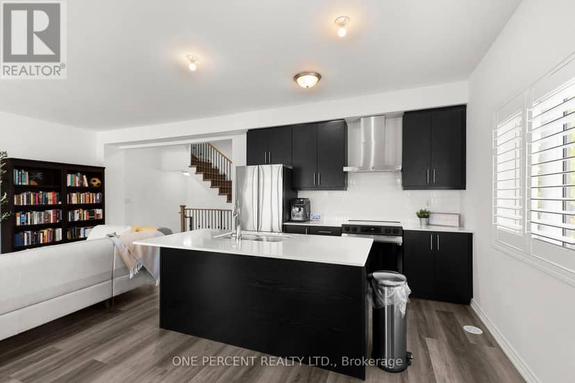 129 Colborne Street E — photo 14 of 39