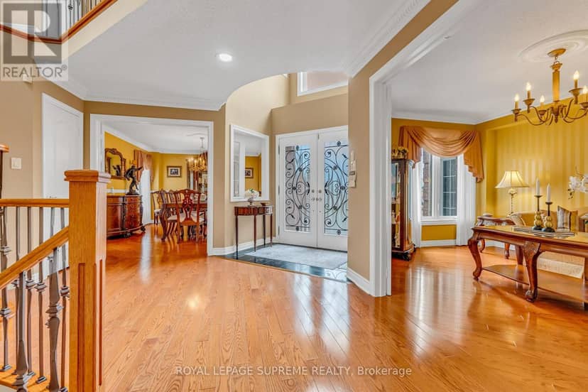2819 Duncairn Drive — photo 4 of 37