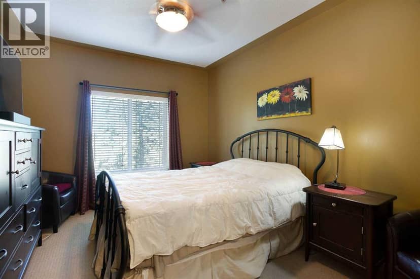 405, 10 Discovery Ridge Close SW — photo 13 of 19