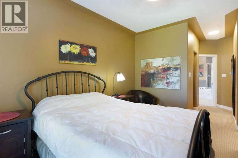 405, 10 Discovery Ridge Close SW — photo 14 of 19