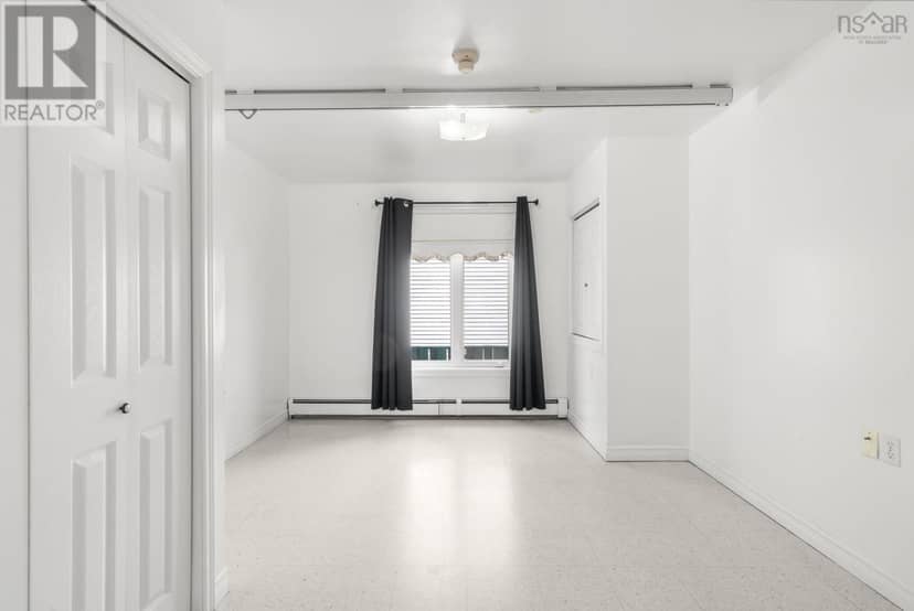 122 Victoria Street — photo 16 of 34