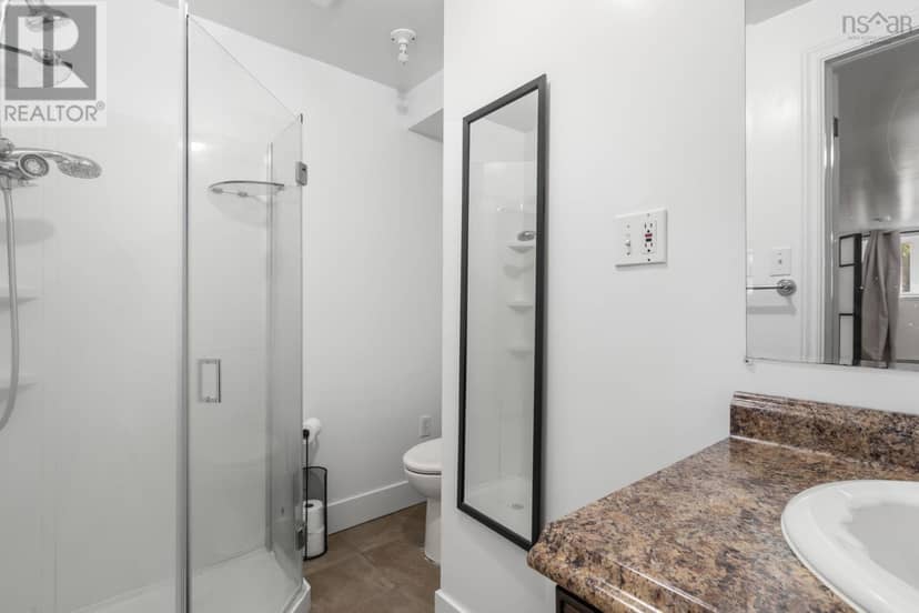122 Victoria Street — photo 25 of 34