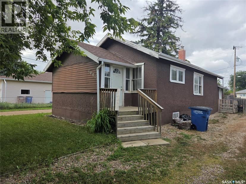 1001 104th AVENUE, Tisdale, photo 2