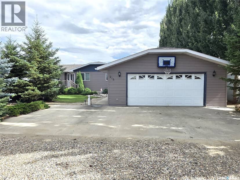 218 Ruby DRIVE — photo 2 of 40