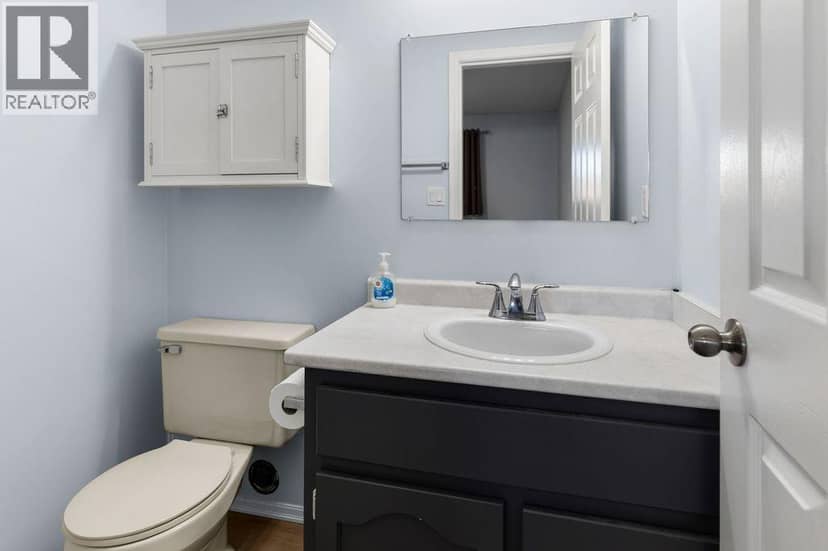 205 106 MCDERMID DRIVE, Prince George, photo 8
