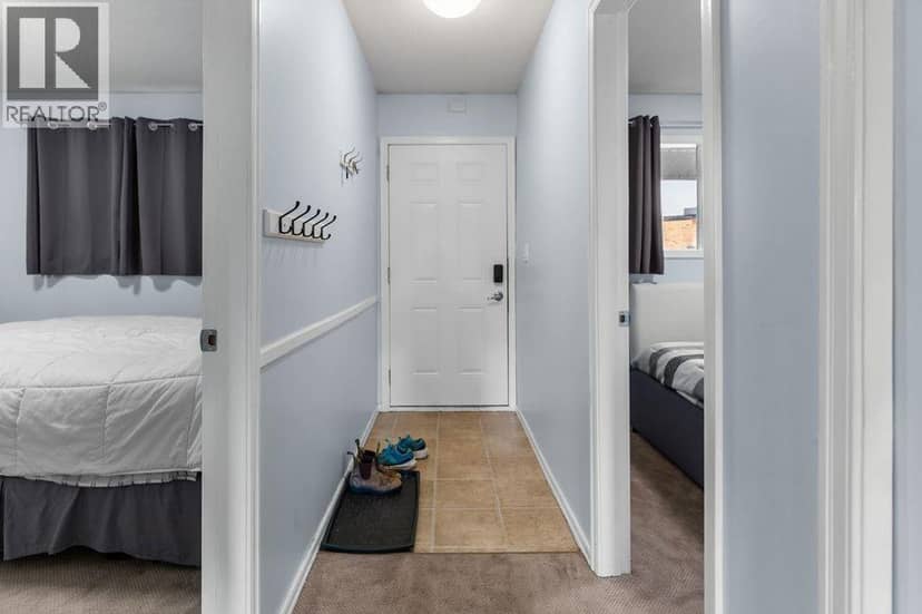 205 106 MCDERMID DRIVE, Prince George, photo 3