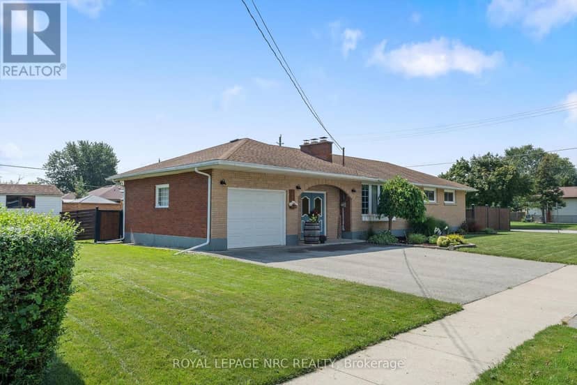 161 Catherine Street — photo 2 of 40