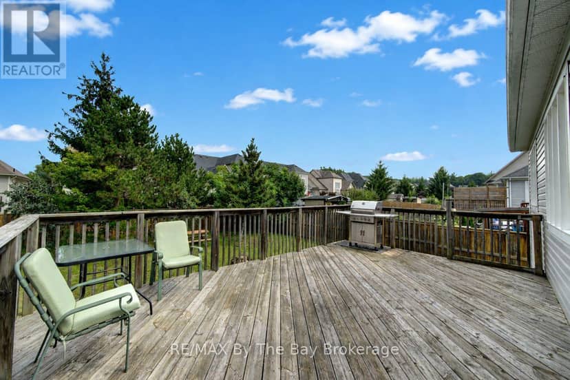 11 Grand Poplar Lane — photo 10 of 36