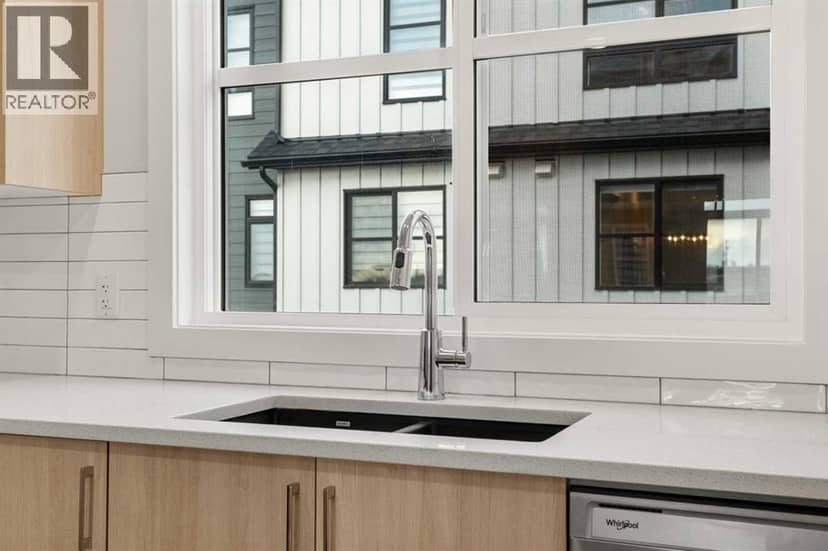 54, 285 Chelsea Court — photo 15 of 39