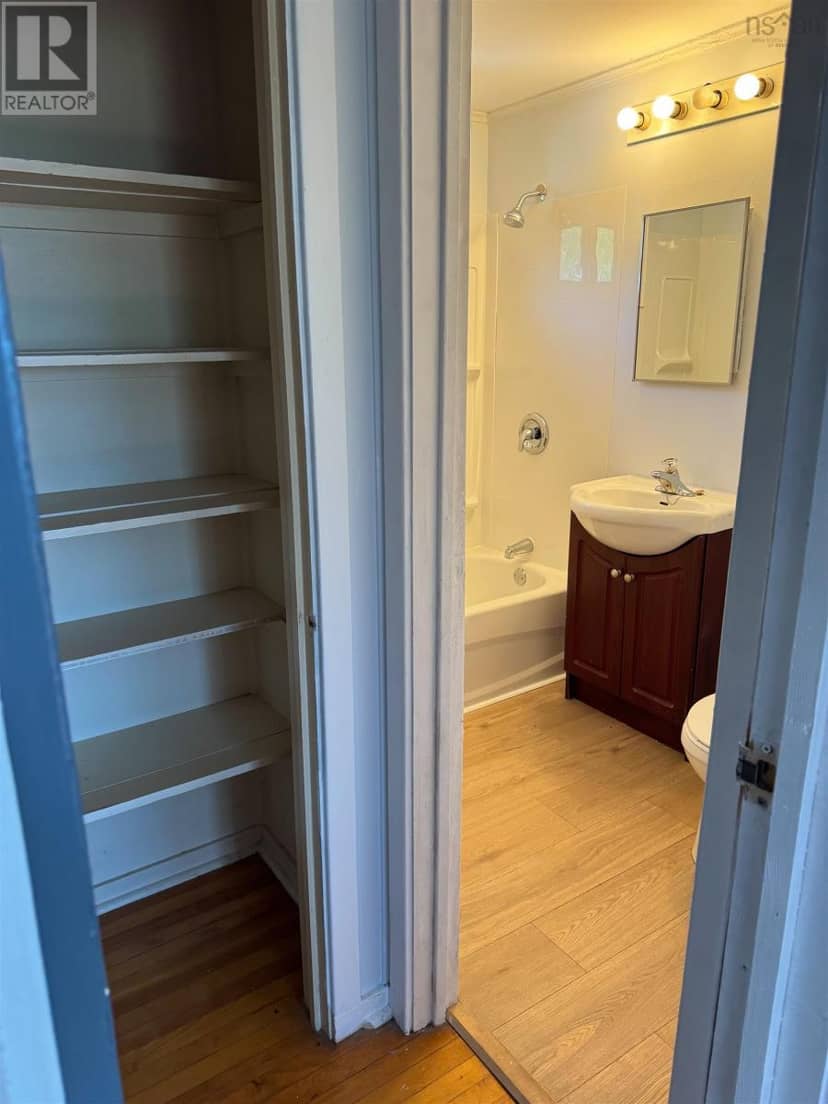 24 Hillside Drive — photo 15 of 28
