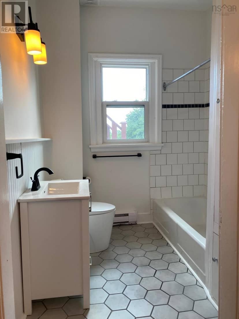 6&8 Tulip Street — photo 19 of 26