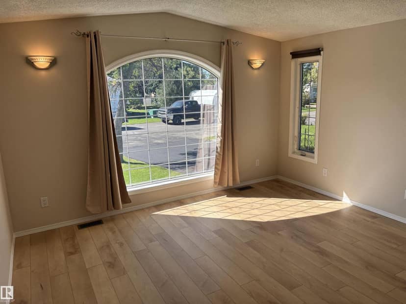 56 Rim RD NW, Edmonton, photo 7