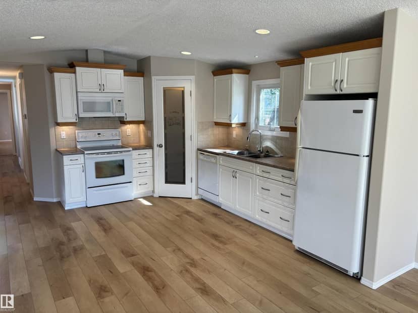 56 Rim RD NW — photo 9 of 37